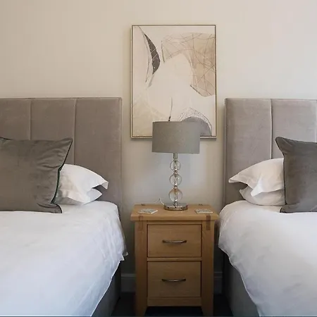 Bramwood Bed & Breakfast