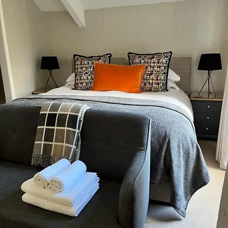 Bramwood Bed & Breakfast