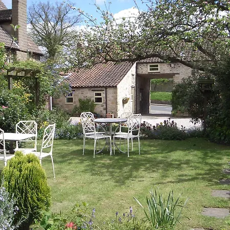 Bed & Breakfast Bramwood 4*