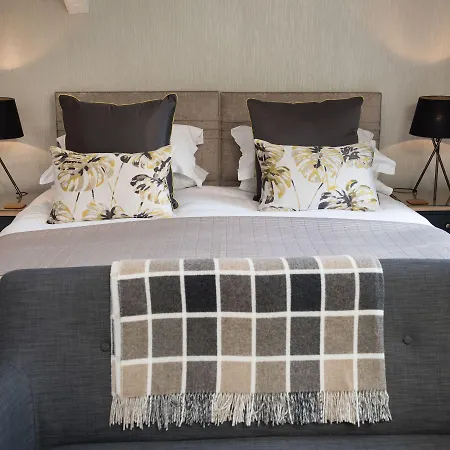 Bed & Breakfast Bramwood 4*