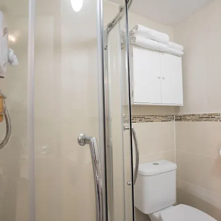 Bramwood Bed & Breakfast