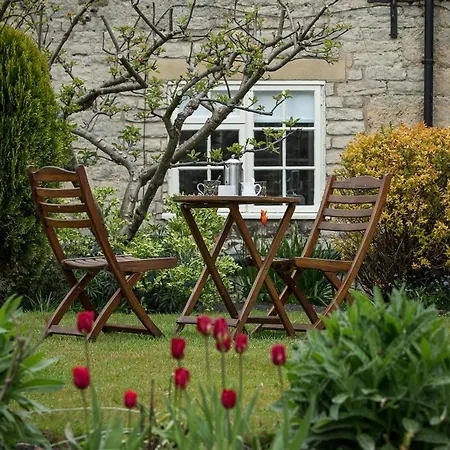 布拉姆伍德住宿加早餐旅馆 4*