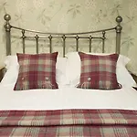 Bramwood Bed and breakfast 4*