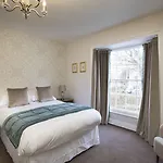 Bramwood Bed and breakfast 4*
