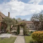 Bramwood 4* Pickering