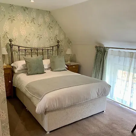 Bramwood Bed and breakfast